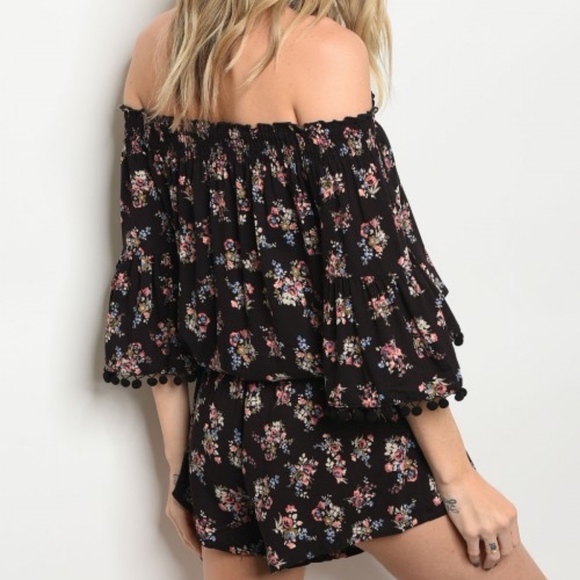 1 LEFT! Sexy & FLirty!  Black Floral Romper! - Picture 2 of 8